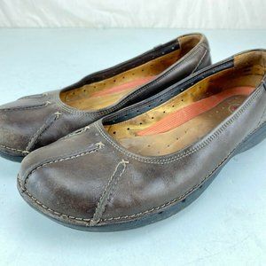 Clarks Women's 10M Unstructured Flats